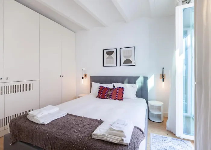 Flh Bairro Alto Balcony With River View Lisboa